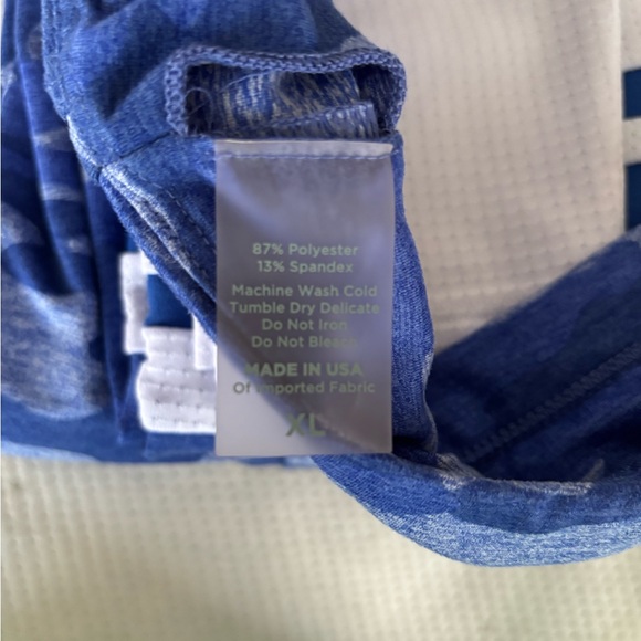 ❌❌SOLD❌❌Bombshell Sportswear Set - Picture 8 of 9